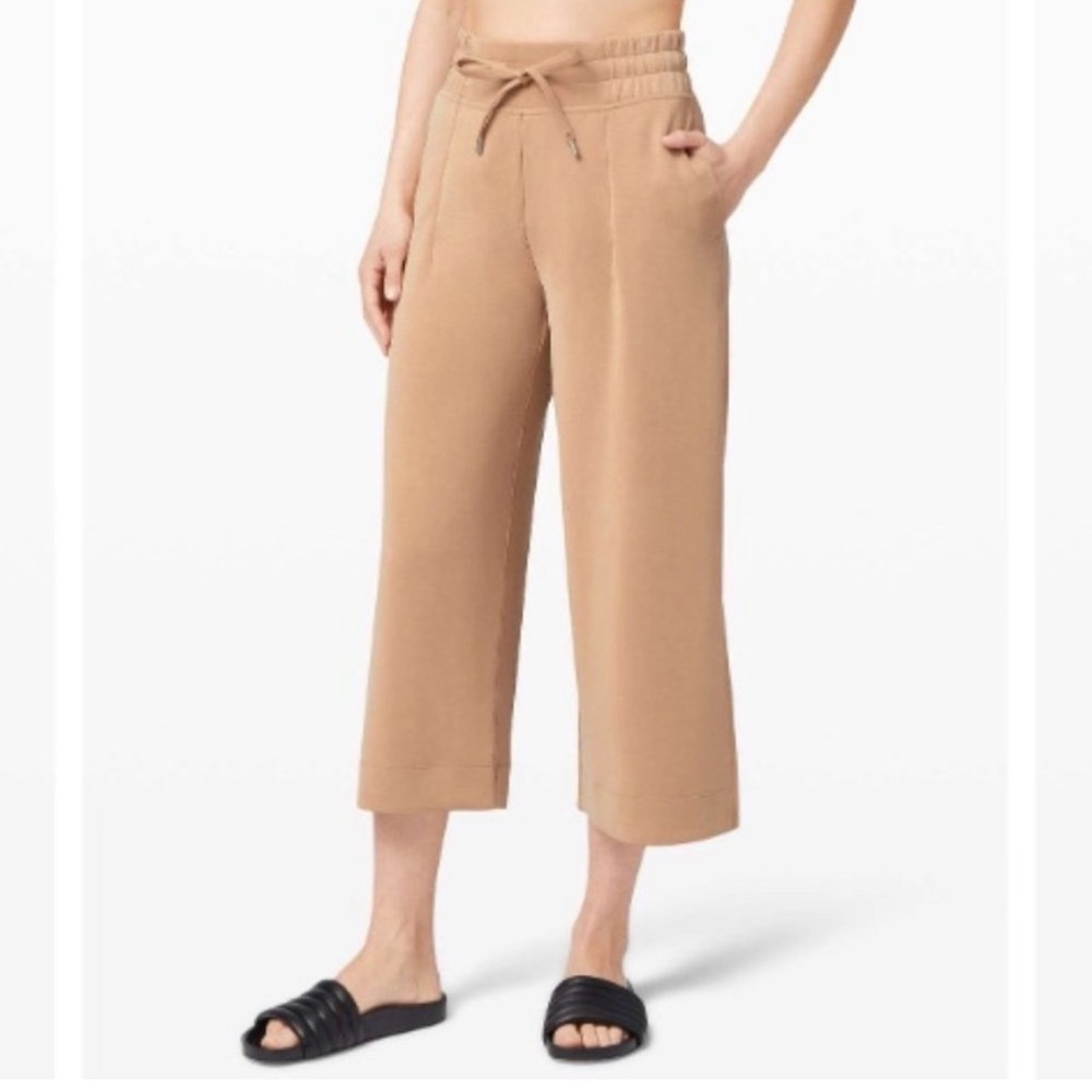 Women's Lululemon Soft Ambition HR Crop Pants